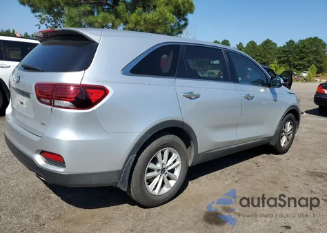 2019 Kia Sorento L из США, поврежденный, VIN 5XYPG4A30KG596489